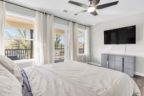 3 bedrooms, free WiFi, bed sheets