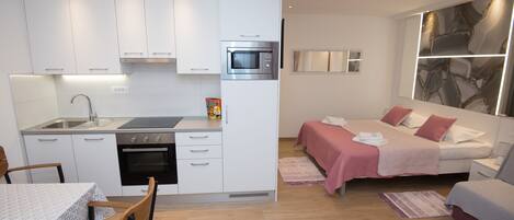 1 soverom, strykejern/-brett, wi-fi og sengetøy