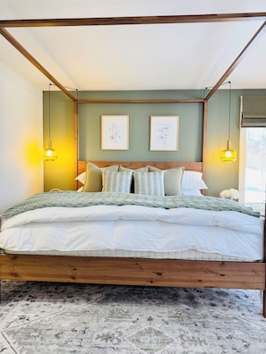 3 habitaciones, escritorio, tabla de planchar con plancha y wifi 
