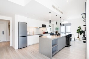 Fridge, microwave, oven, dishwasher