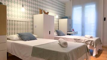 4 Schlafzimmer, Bügeleisen/Bügelbrett, Internetzugang