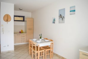 Dining - G.Bay D15 -  First floor apartment with balcony and pool view (Foggetta)