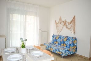 Interior - G.Bay D15 -  First floor apartment with balcony and pool view (Foggetta)