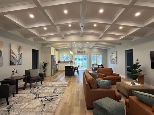 Luxury and Cozy Family Home