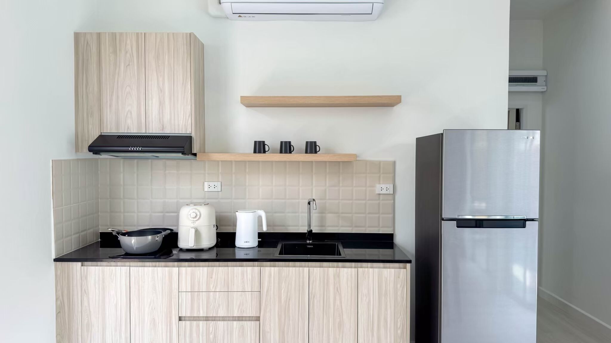 雪櫃、微波爐、爐具、多士爐