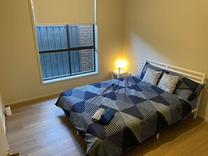 4 bedrooms, desk, iron/ironing board, WiFi