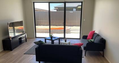 Modern New 4BR Spacious & Peaceful Family Home