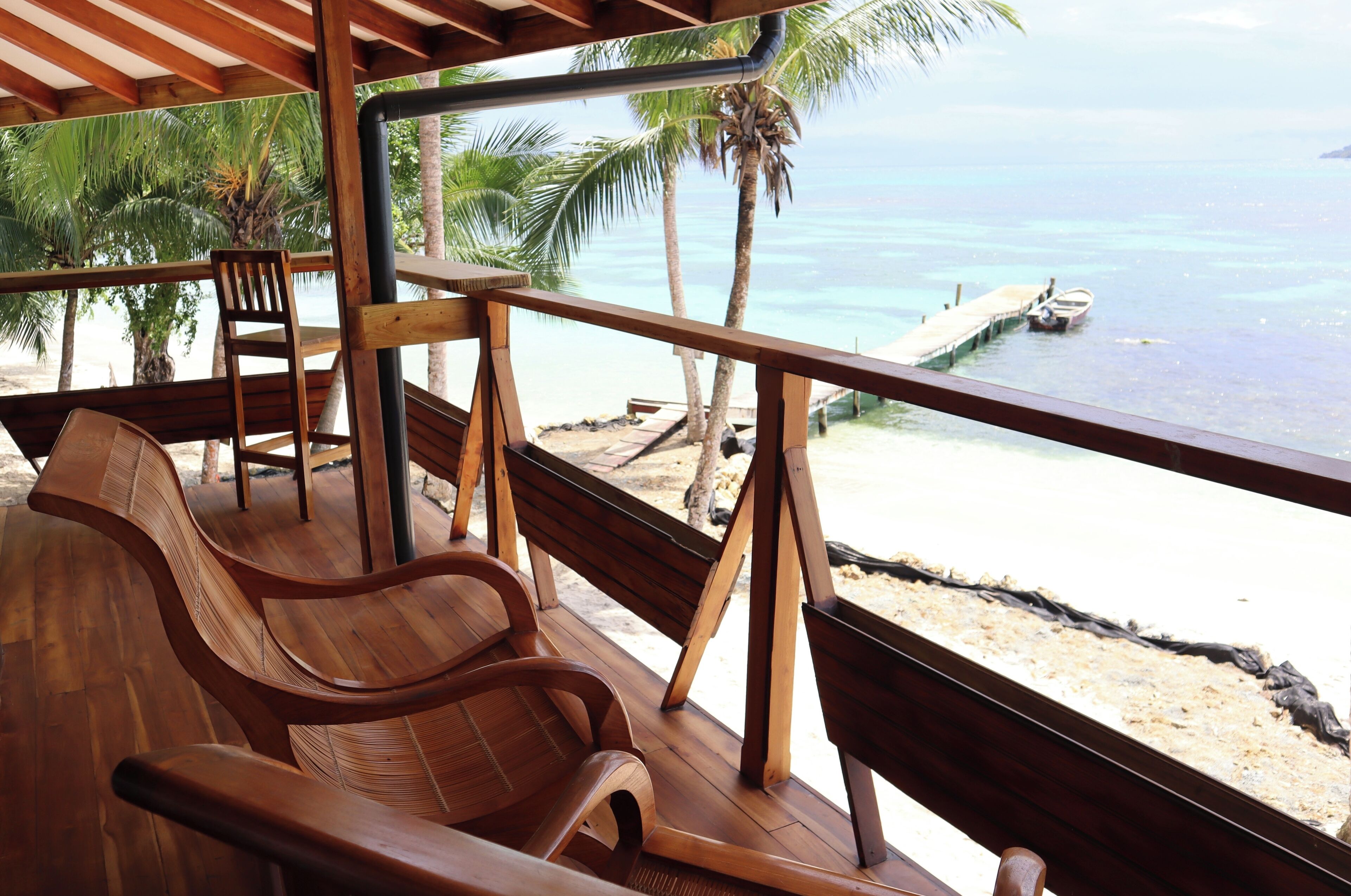 Foto - Bocas Beachfront Lodge Spacious Corner King Suite Ocean View Sand Level