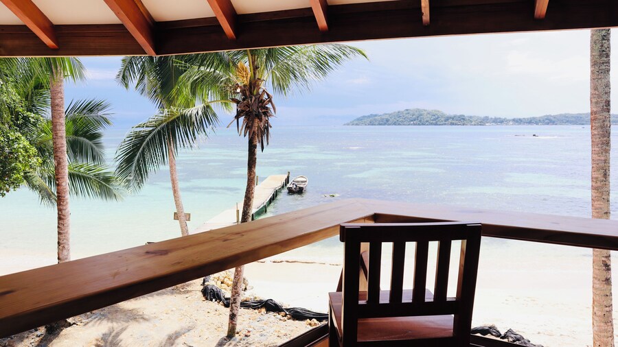 Bocas Beachfront Lodge