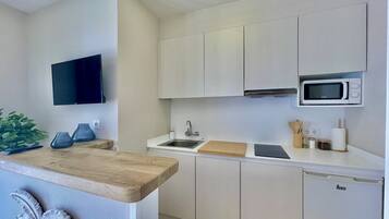 Frigorífic, microones i torradora