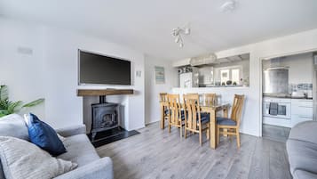 Télévision, cheminée