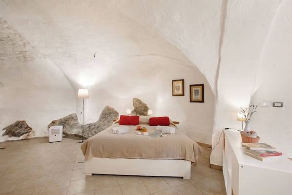 1 bedroom, free WiFi, bed sheets - La Casetta Del Borgo, Usseaux, Italy (Usseaux)