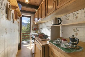Fridge, oven, stovetop, dishwasher - Appartamento Beau Soleil, Sauze d'Oulx, Italy (Sauze d'Oulx)