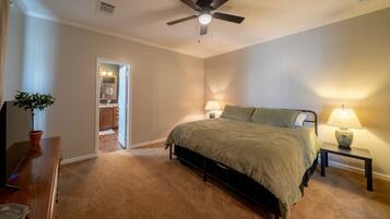 2 bedrooms, iron/ironing board, travel cot, WiFi