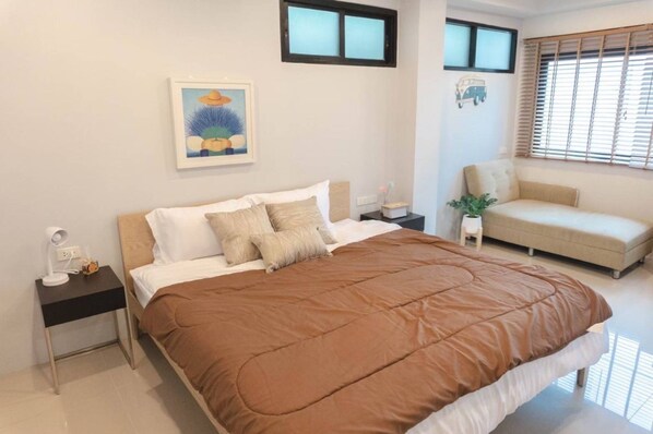 Deluxe Double Room | Desk, free WiFi - BnB98 Silom Hotel (Bangkok)