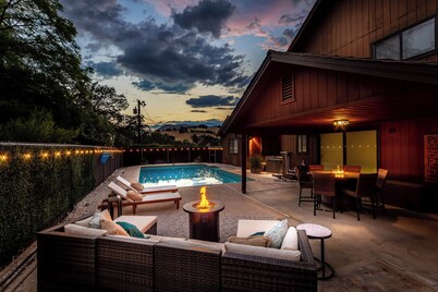 Beautiful 4-bedroom close to Sequoia Nat’l Park w/ WiFi, Pool, Spa, Pet Friendly