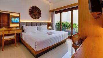 Villa, uitzicht op zwembad | 3 slaapkamers, een kluis op de kamer, gratis wifi, beddengoed