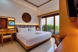 Villa, Pool View | 3 bedrooms, in-room safe, free WiFi, bed sheets