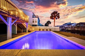 Et oppvarmet basseng