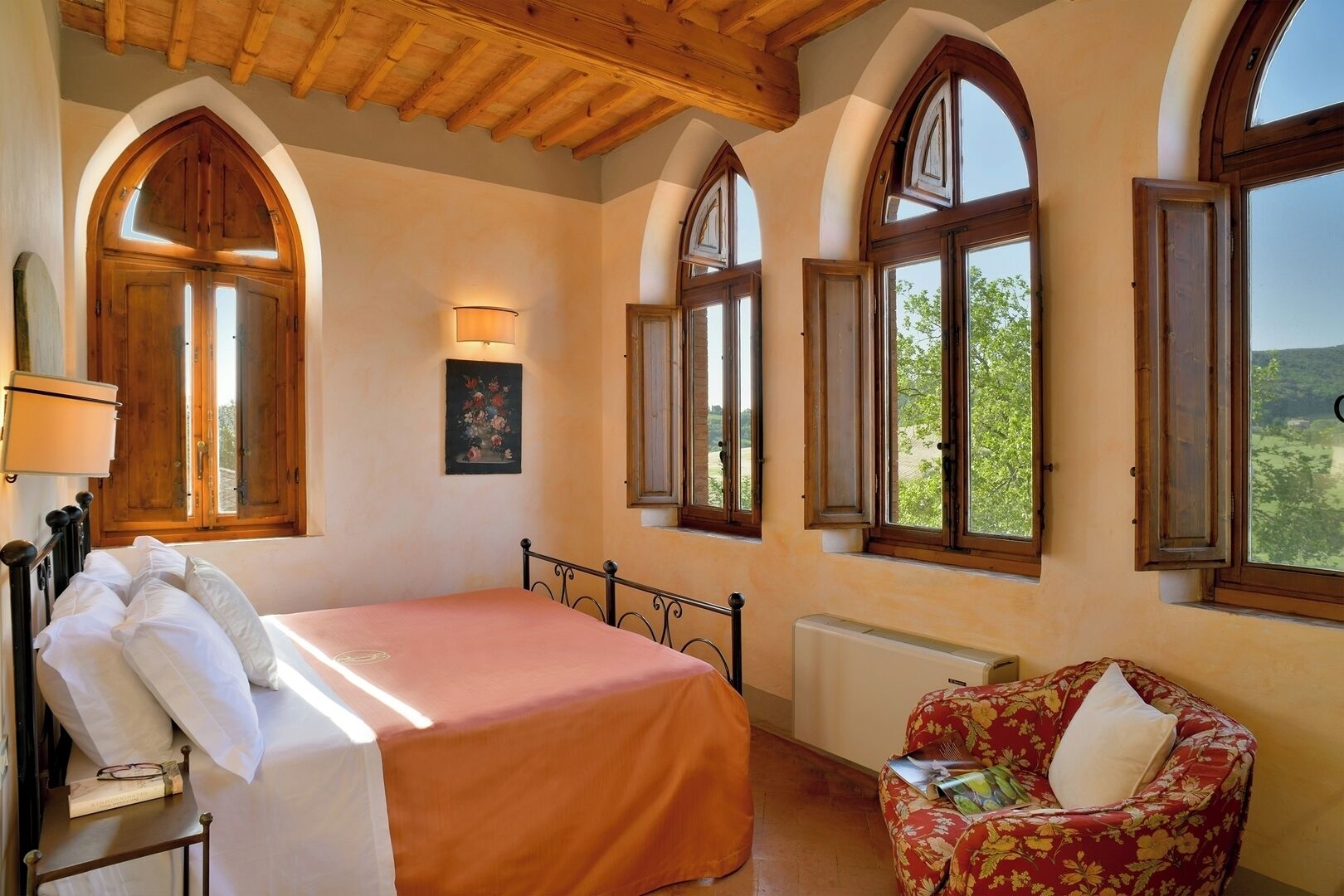 9 camere, ferro/asse da stiro, Wi-Fi