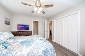 4 bedrooms, iron/ironing board, travel crib, internet