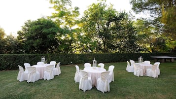 Área para banquetes al aire libre