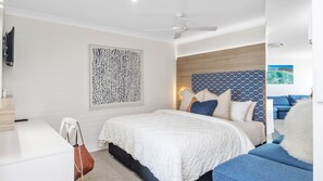 1 quarto, escrivaninha, Wi-Fi, roupa de cama