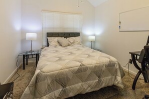 3 bedrooms, iron/ironing board, WiFi, bed sheets
