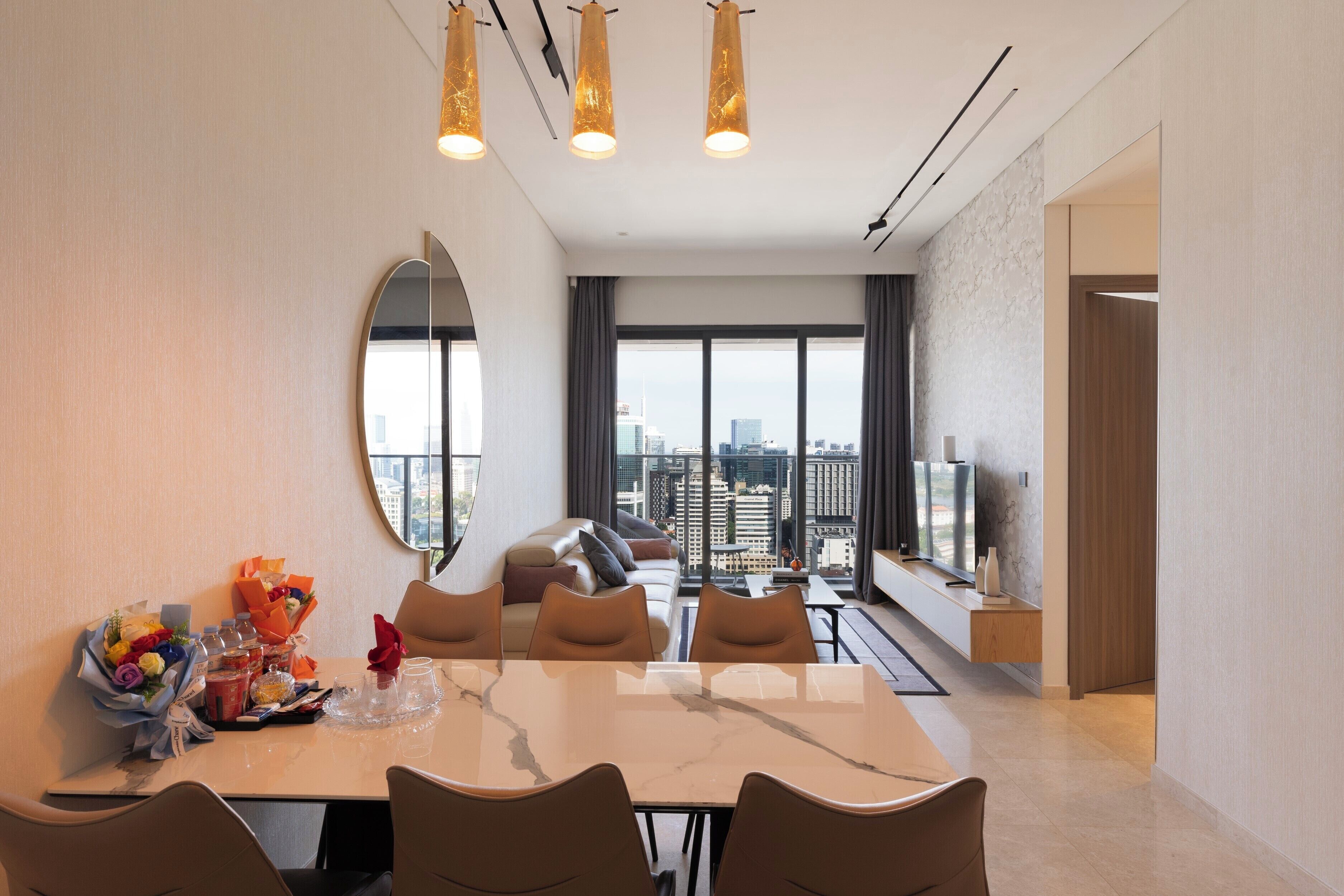 Family Suite, 3 Bedrooms, Club lounge access, City View | Floor plan