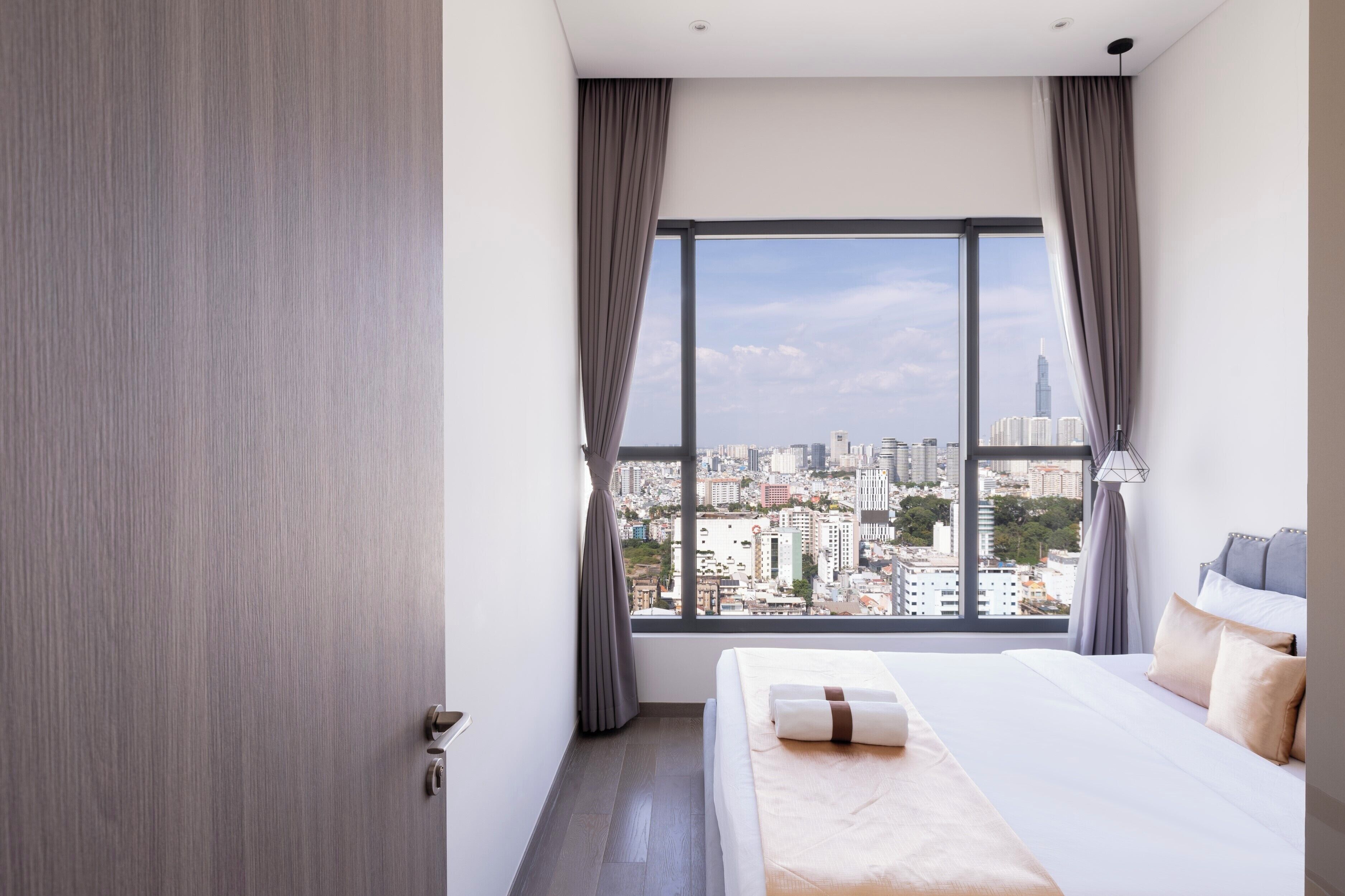 Family Apartment, 6 Bedrooms, Club lounge access, City View | View from room