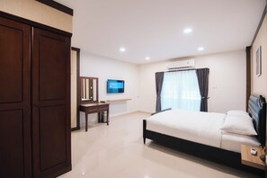 2 dormitoris, planxa i posts de planxar, wifi i roba de llit