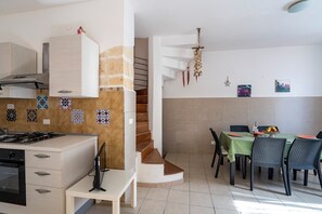 Dining - Villino Sole 1 Airco Near Beach & Centre (Porto Cesareo)