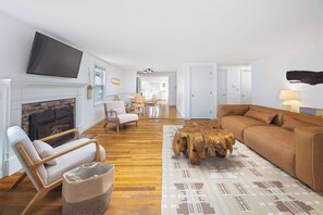 TV, fireplace, offices