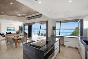 奢華單棟房屋, 4 間臥室, 私人泳池, 海景 | 私人廚房 | 電熱水壺、多士爐、高腳椅