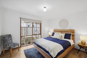 3 bedrooms, WiFi - Coastal Cottage (Anglesea)