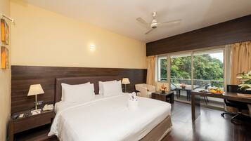 Minibar, caja de seguridad en la habitación y cortinas blackout