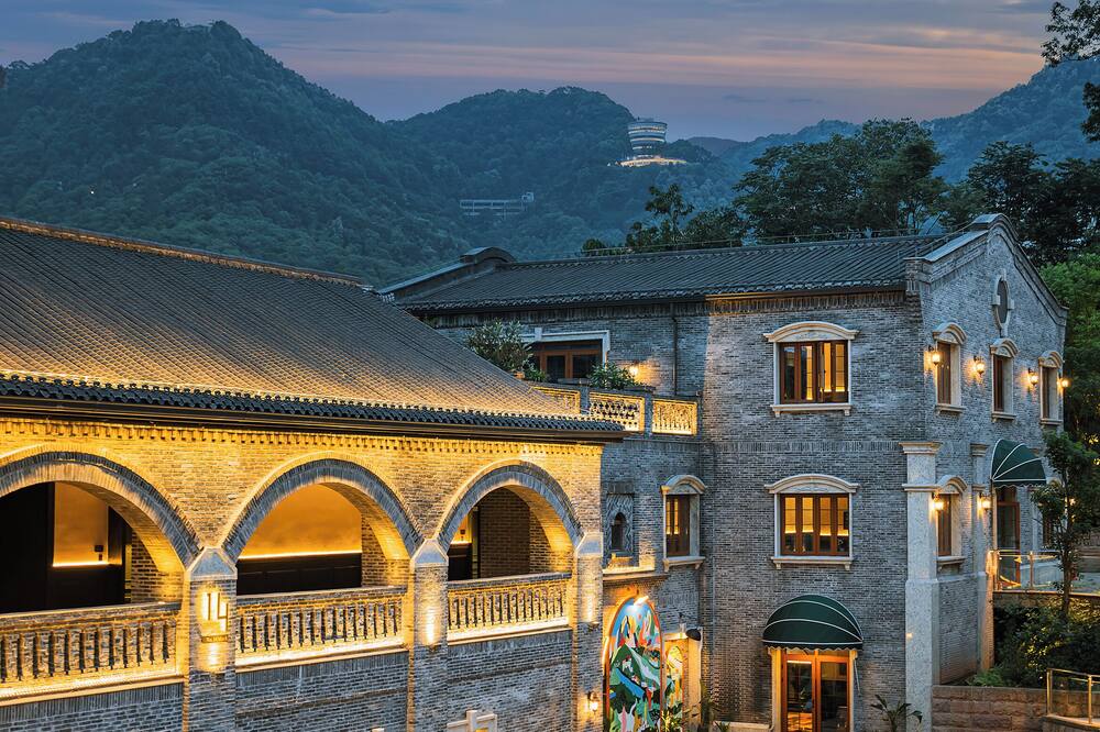 CHONGQING MANQUE MANSION