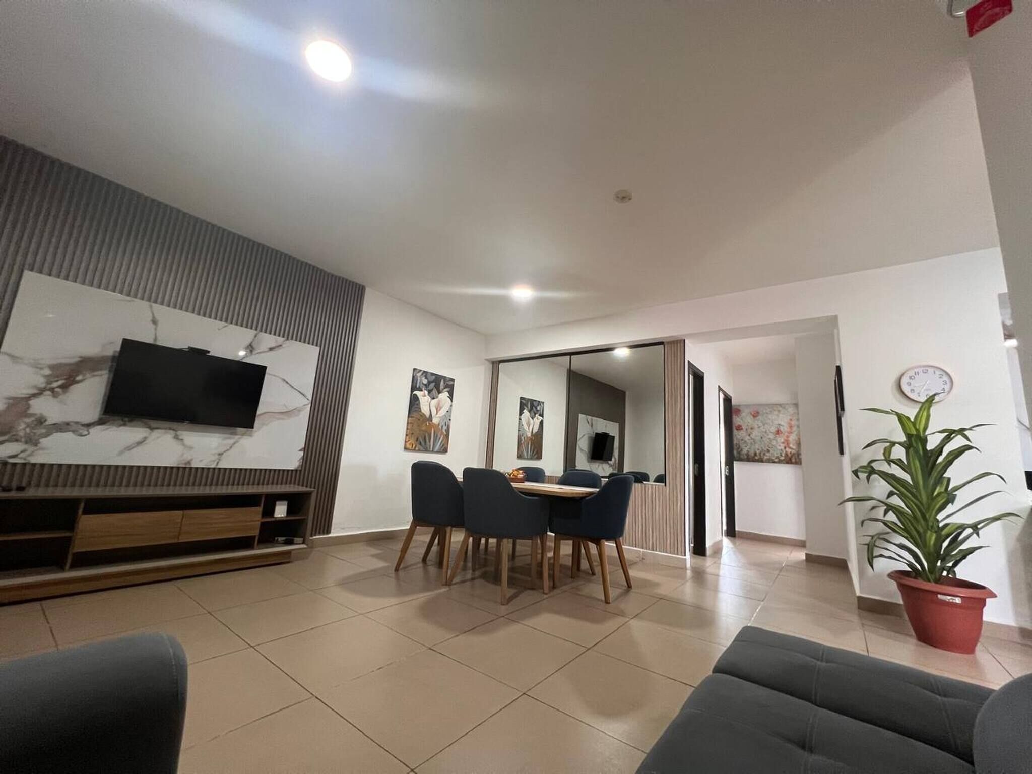 Apartment, 2 Bedrooms, Accessible, Balcony | Living room