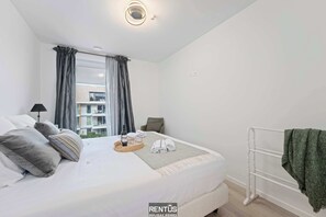 2 bedrooms, desk, iron/ironing board, travel cot