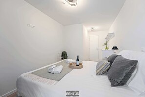 2 bedrooms, desk, soundproofing, iron/ironing board