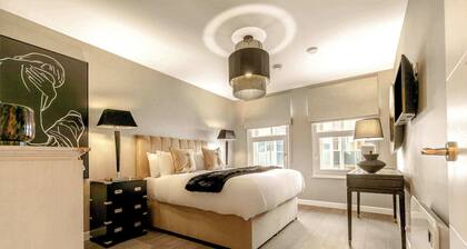 The Winslet at Signature Suites