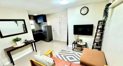 2-bedroom apartment in Antipolo with WiFi, AC