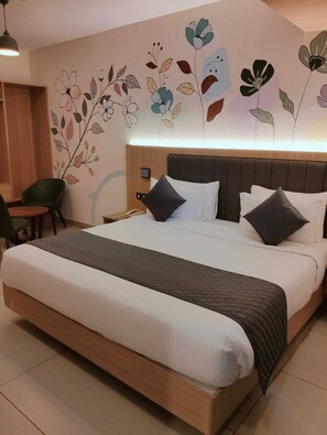 Rom – executive | Skrivebord, skrivebord for bærbar PC og strykejern/-brett