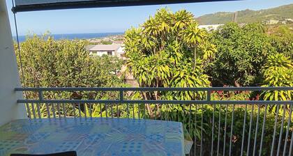 LOGEMENT ENTIER SAINT-JOSEPH QUARTIER DES JACQUES