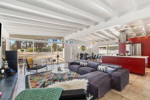 Interior - Mid-Century Palm Desert Getaway, Close to El Paseo, Sprouts, Great Walking Neighborhood (Palm Desert)