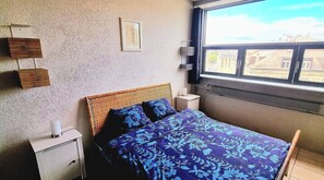 1 bedroom, iron/ironing board, Internet, bed sheets