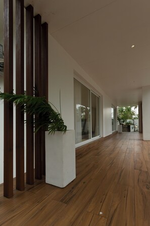 Interior - Ocean Whisper Luxury Beach Villa with sea view from every room (Kaipamangalam)