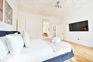 2 bedrooms, iron/ironing board, travel crib, free WiFi