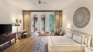 In-room safe, desk, laptop workspace, soundproofing