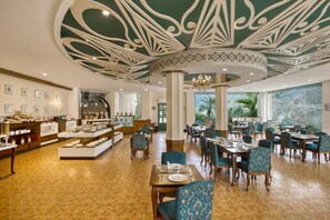 Dining - Raga on the Ganges (Rishikesh)
